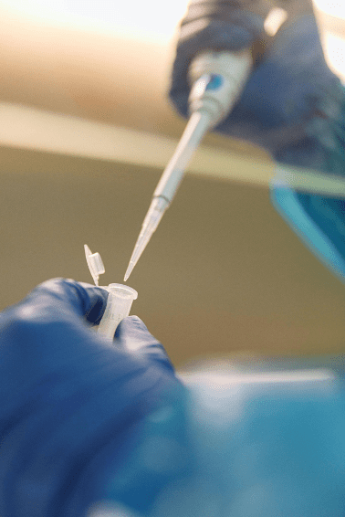 Pipetting fluid into a tube